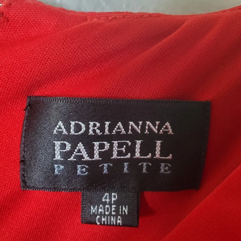 Adrianna Papell Petite Red Tiered Sheath Dress 4P Sleeveless‎ Cocktail V-Neck